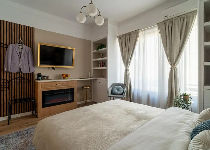 Heritage No 4 Stylish Studio With Iconic Views In The Heart Of The City Bucureşti